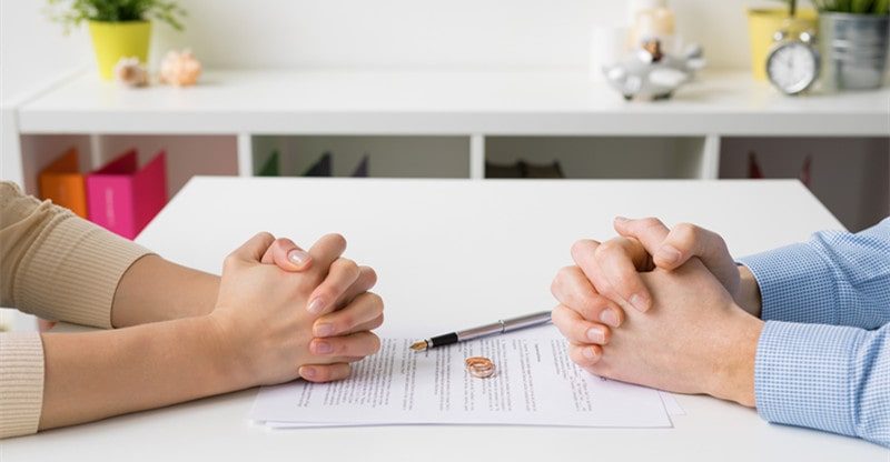 The Authorized Rights and Obligations of Single {Couples} in a Breakup